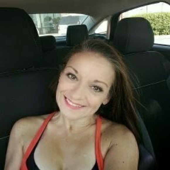 Meet your Posher, Kerri - Picture 1 of 1